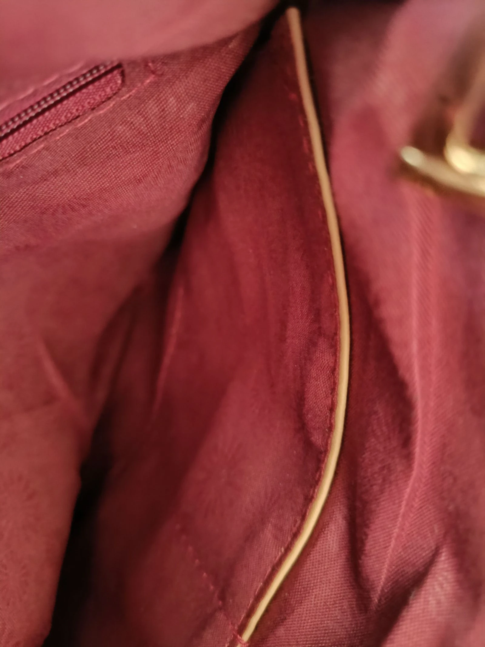 Bolso bandolera plana estampado cuadros tonos marrón y beige – photo 6